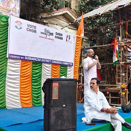 Congress collects signature in front of CEO office, warns on SIR