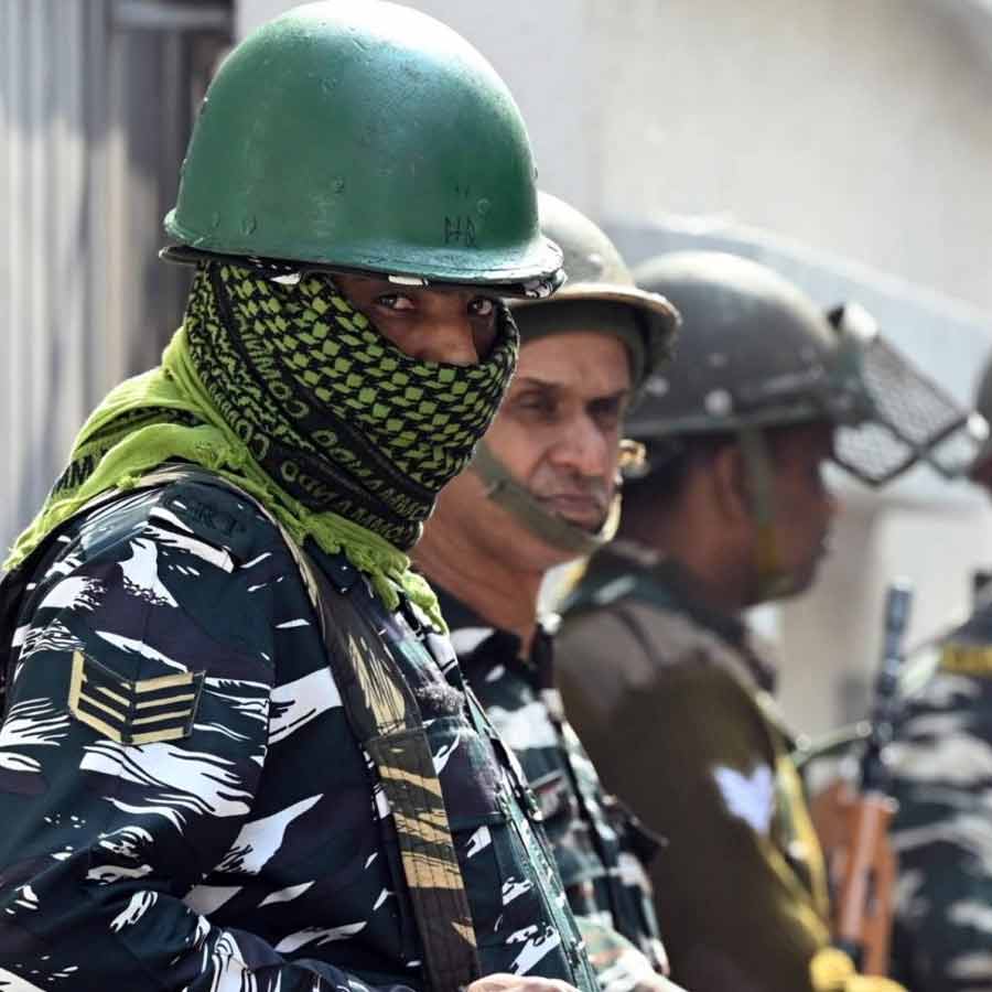 ED conducts raid in various places of Kolkata, Asansol for sand smuggling case probe dgtld