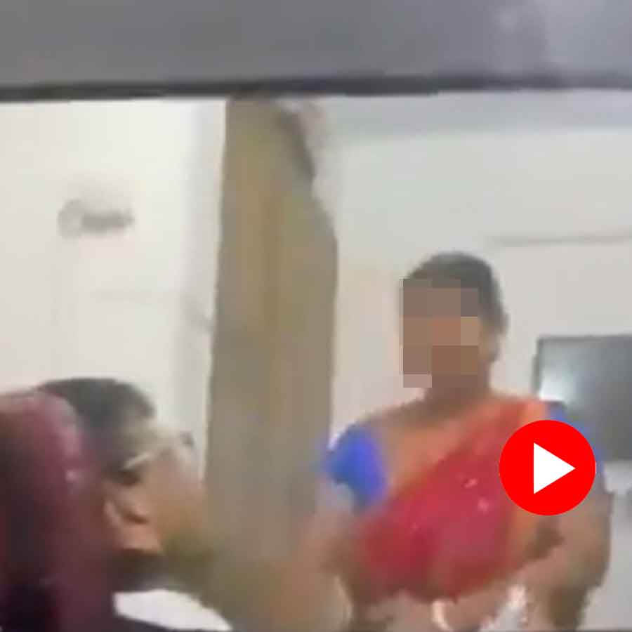 Video claims lawyer kisses woman just before Delhi High Court virtual proceedings