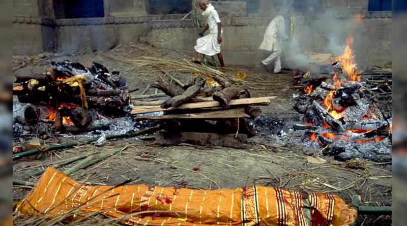 এই মন্দিরের পাশেই রয়েছে আড়িয়াদহ মহাশ্মশান। শ্রী রামকৃষ্ণের মায়ের মৃত্যুর পরে তাঁকে সেখানেই দাহ করা হয়েছিল বলে জানা যায়। (প্রতীকী ছবি)