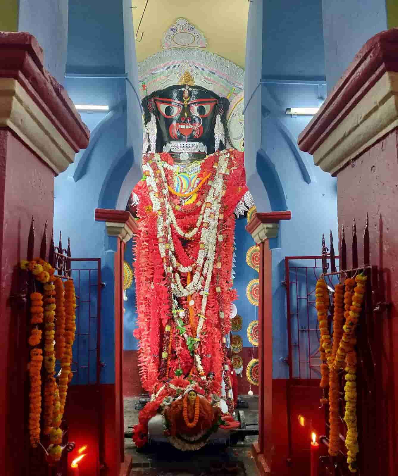 প্রায় ৫০০ বছরের পুরনো এই পুজো আজও পালিত হয়ে আসছে নিষ্ঠার সঙ্গে। (এই প্রতিবেদনটি ‘আনন্দ উৎসব’ ফিচারের একটি অংশ)।