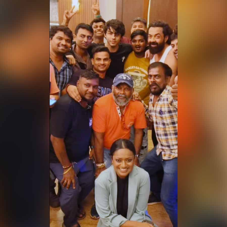 Bengali actress Eshika Dey shared her experience working with Aryan Khan in the Bad of Bollywood