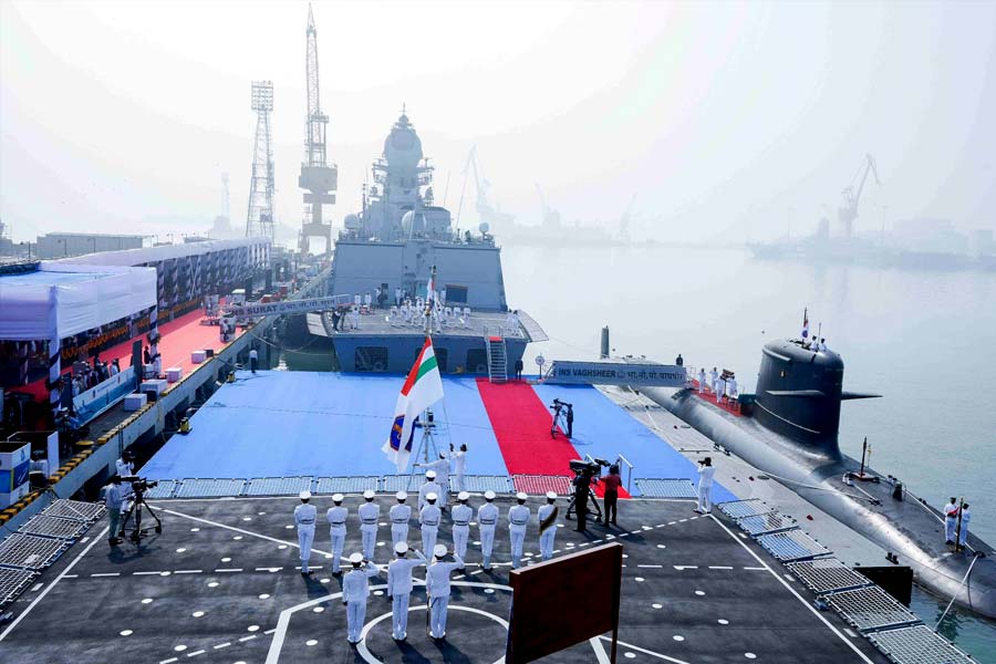 India will build country's first Electric warship with partnership of Rolls-Royce 