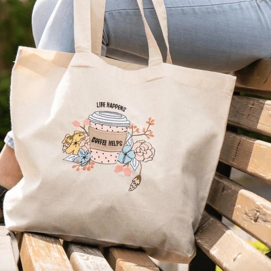 এ ছাড়া, আজকালকার মেয়েদের নিত্য দিনের সঙ্গী হল স্টাইলিশ টোট ব্যাগ। কলেজ যাওয়া হোক বা বন্ধুদের সাথে আড্ডা, এই ব্যাগ সব পোশাকের সঙ্গেই দারুণ মানানসই। চার্ম বা কি-চেন ব্যাগে ঝুলিয়ে দিলে উপহারে একটা ব্যক্তিগত মোচড় যোগ হবে।