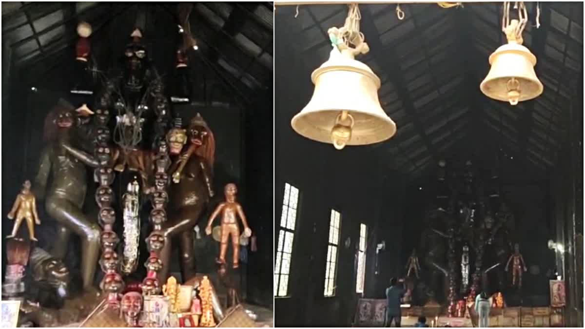 এখানে প্রতিমা বিশাল আকারের। 'বড় মা'-র উচ্চতা প্রায় ৪৫ ফুট।