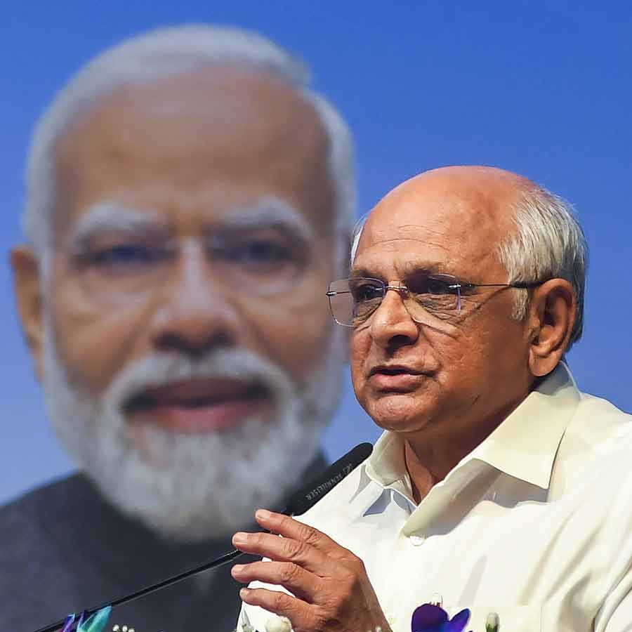 All 16 ministers submit resignations to Gujarat Chief Minister Bhupendra Patel ahead of cabinet expansion