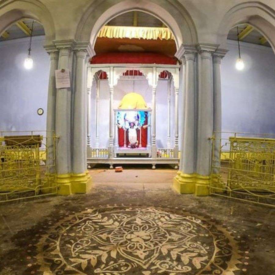 Tradition of More Than 200 Years of Mitra Barir Kali Puja in Darji Para dgtl