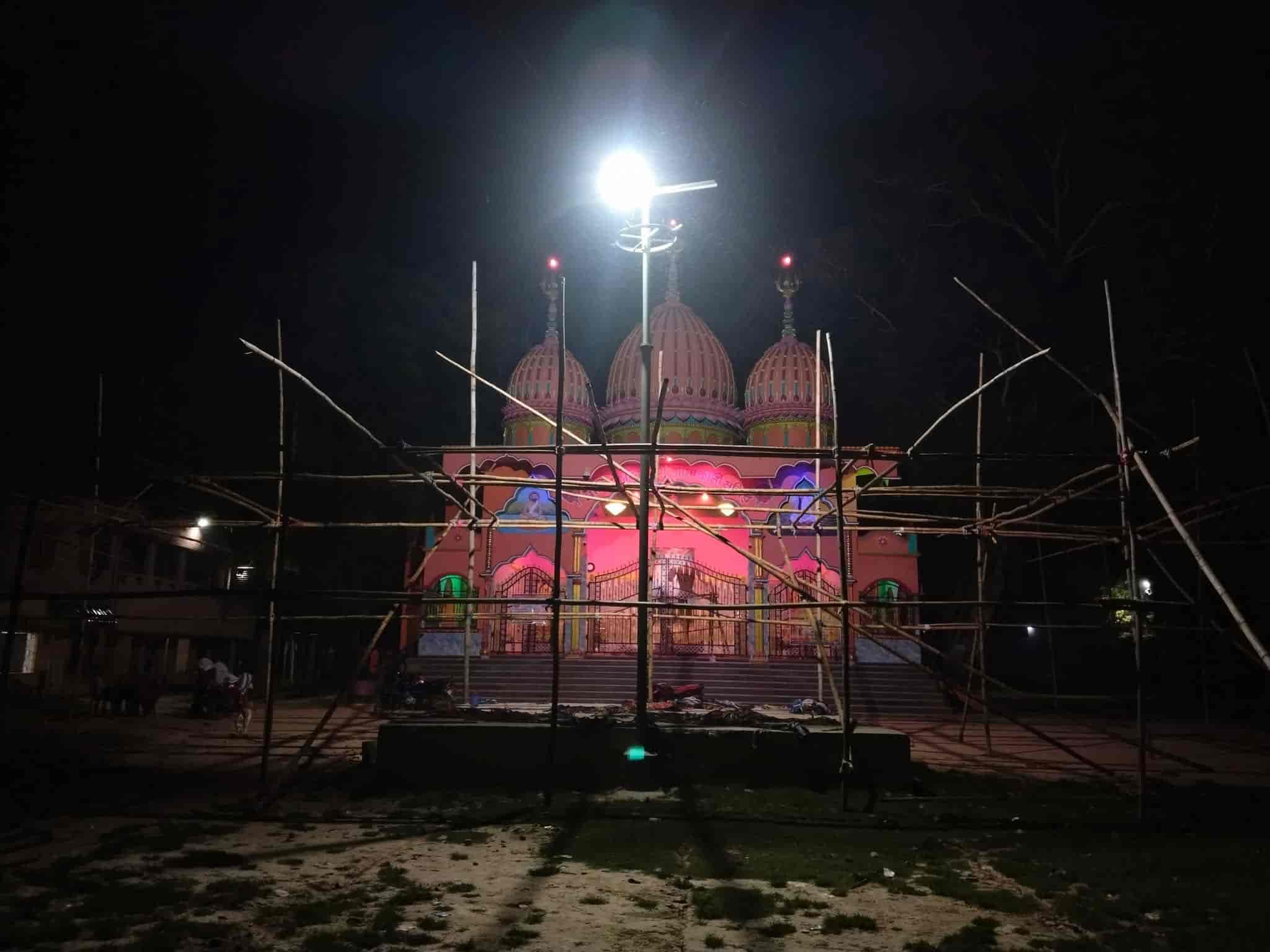  বিসর্জনের দিনেও ভক্তদের সমাগম চোখে পড়ার মতো।