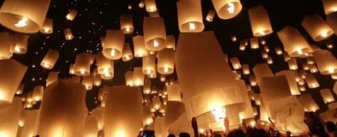 বিডন স্ট্রিটের ভোলানাথ ধামে ভোলানাথ দত্তের পরিবারে ১৯২৫ থেকে ফানুস ওড়ানোর রেওয়াজ শুরু হয়। 