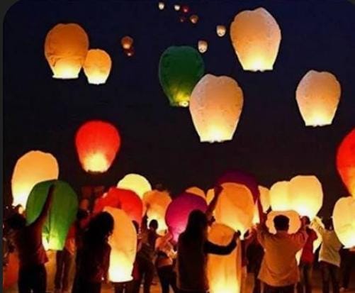 তবে ভোলানাথ ধামে আজও ফানুস উৎসব ঘিরে উন্মাদনা দেখা যায়। উৎসাহী মানুষ ছাড়াও প্রচুর ফটোগ্রাফার, ভ্লগাররা ভিড় করে। আজকের প্রজন্মের মধ্যে ফানুসপ্রেম ছড়িয়ে দেওয়ার চেষ্টাও চলছে। সোশ্যাল মিডিয়া, ভিডিয়ো, রিল-তার বড় হাতিয়ার।