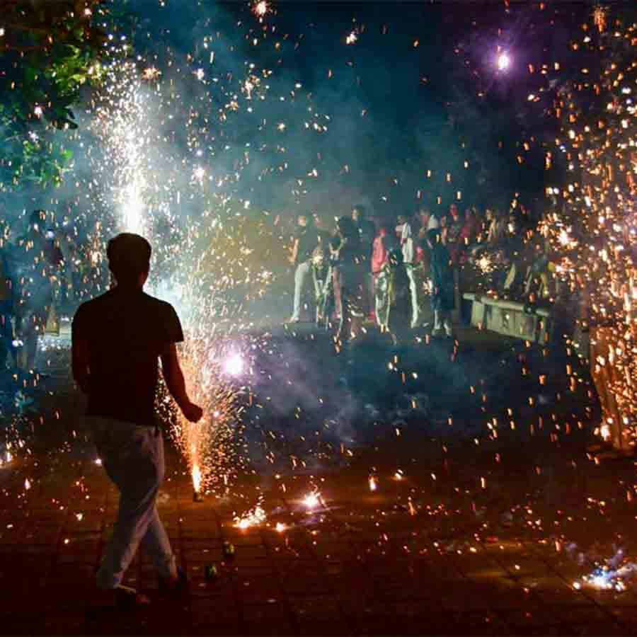 Fireworks can also damage eyes