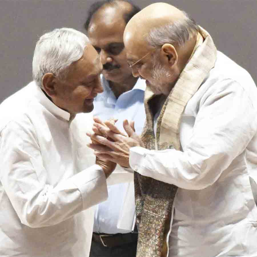 NDA still in confusion after Amit Shah's words regarding selection of Chief Minister in Bihar even after Nitish Kumar met him