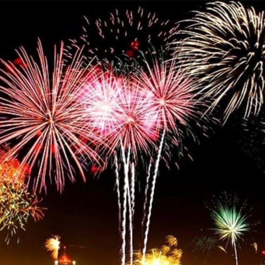 Kolkata police has set a timeline for burning fire crackers on kali puja 2025 check other guidelines dgtl