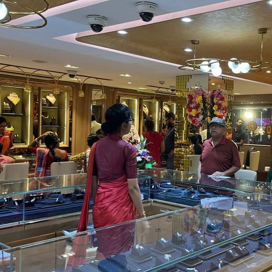 Shyam Sundar Co Jewellers’ director says Dhanteras is the ideal time to buy gold dgtl