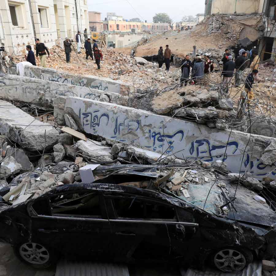 Detailed Comparison of Military Strength, Weapons, and Defence Power of Afghanistan and Pakistan