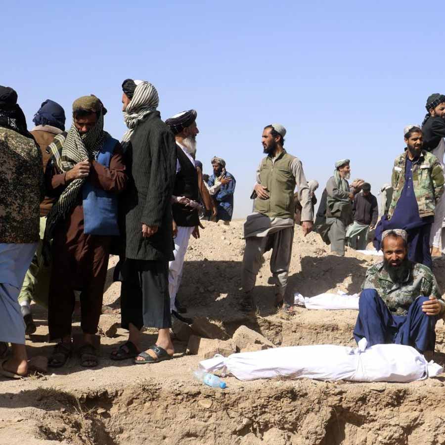 Detailed Comparison of Military Strength, Weapons, and Defence Power of Afghanistan and Pakistan