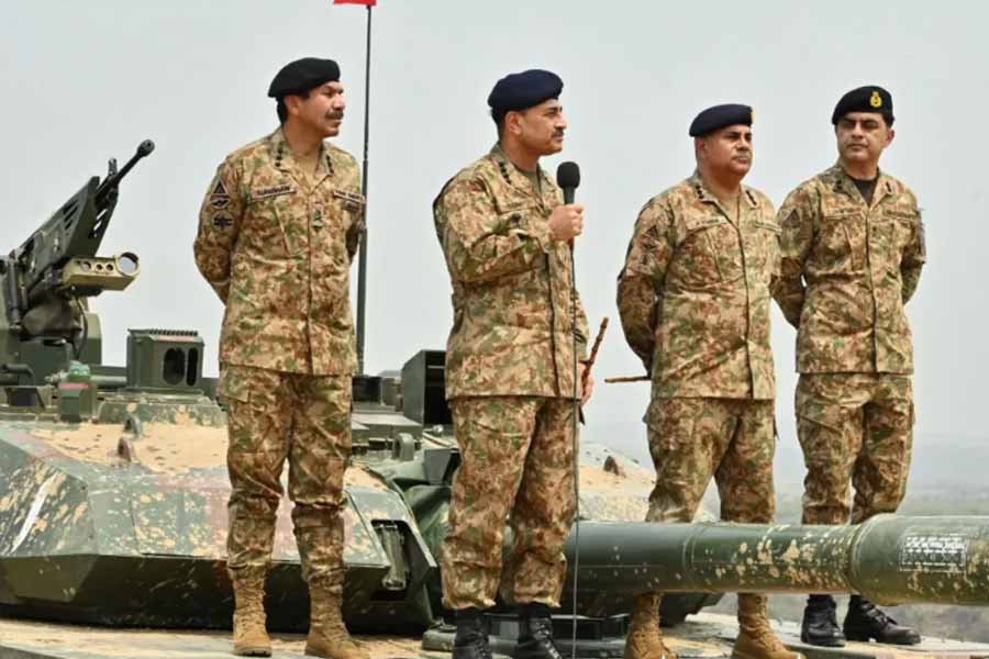 Detailed Comparison of Military Strength, Weapons, and Defence Power of Afghanistan and Pakistan