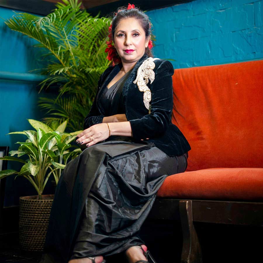 উদ্‌যাপনের নতুন সাজে চৈতি ঘোষাল।