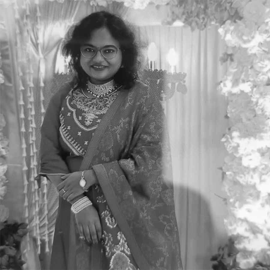 Mysterious death of a woman doctor in Tamluk dgtld