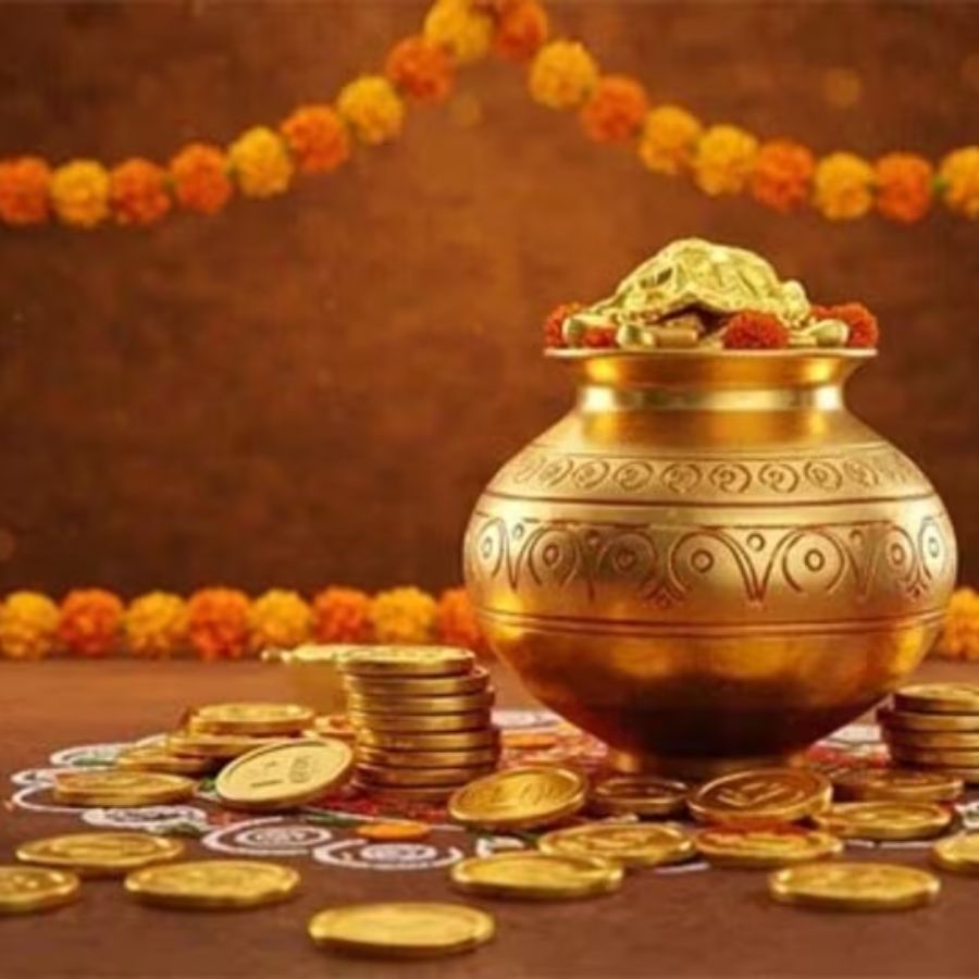 বিশ্রবা বিশ্বকর্মা কর্তৃক নির্মিত ত্রিকূটশিখরস্থ লঙ্কাপুরীতে পুত্র কুবেরের বাসস্থান স্থির করে দেন। 