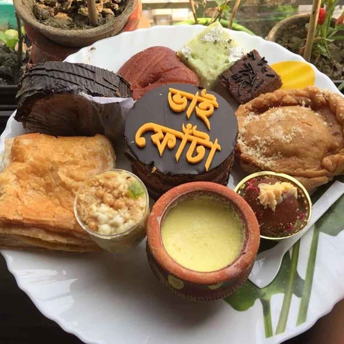 মা-বাবার পরে যদি কেউ সব থেকে আপন হয়, সে হলে তুমি। শুভ ভাইফোঁটা!