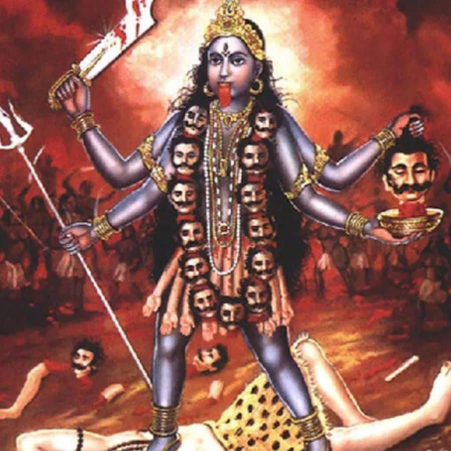 বঙ্গের বুকে মদ-সহকারে  তন্ত্রসিদ্ধ পুজোপদ্ধতির প্রচলন করেছিলেন ঋষি বশিষ্ঠ। 