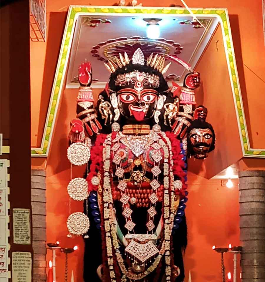 The variation of bhoga or food offerings to goddess Kali in Kalipuja 