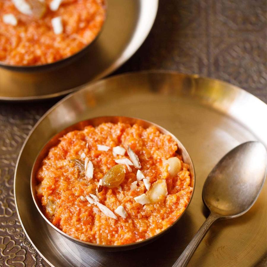 celebrity fitness trainer Yasmin Karachiwala shows how to cook easy recipe of gajar halwa for Diwali dgtl