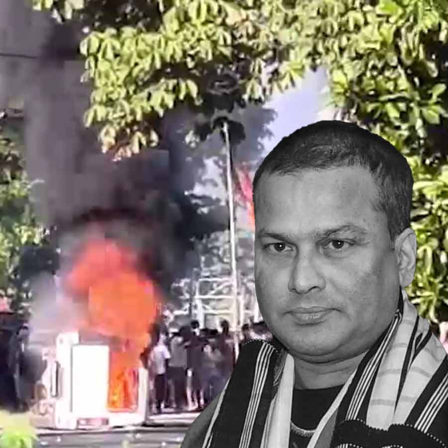 Several arrested in connection with chaos at Assam jail during shifting of five accused in Zubeen Garg death case dgtl