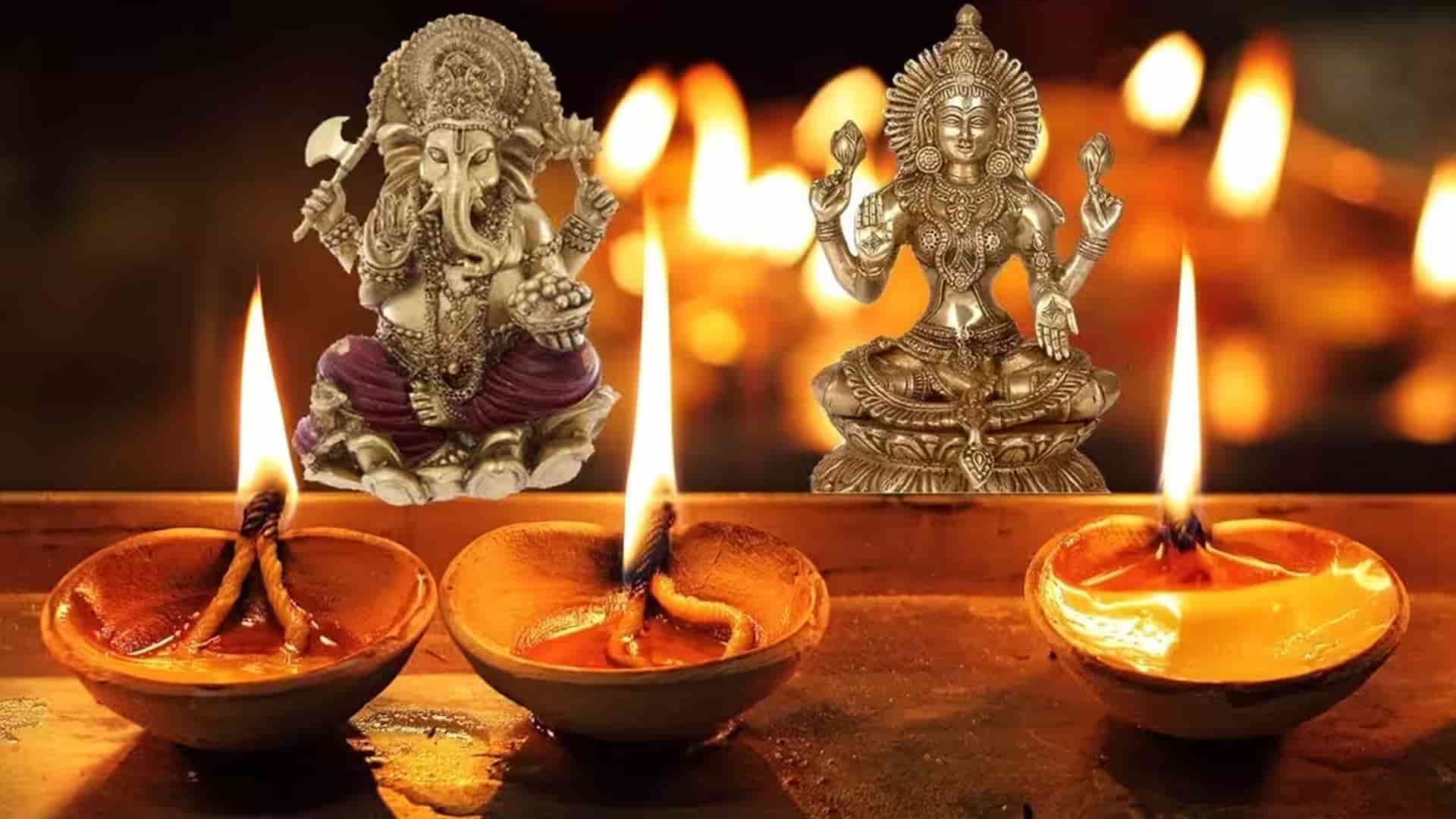 যেমন বাড়ির ঠাকুরঘর। এখানে প্রদীপ রাখাটা খুবই গুরুত্বপূর্ণ। 