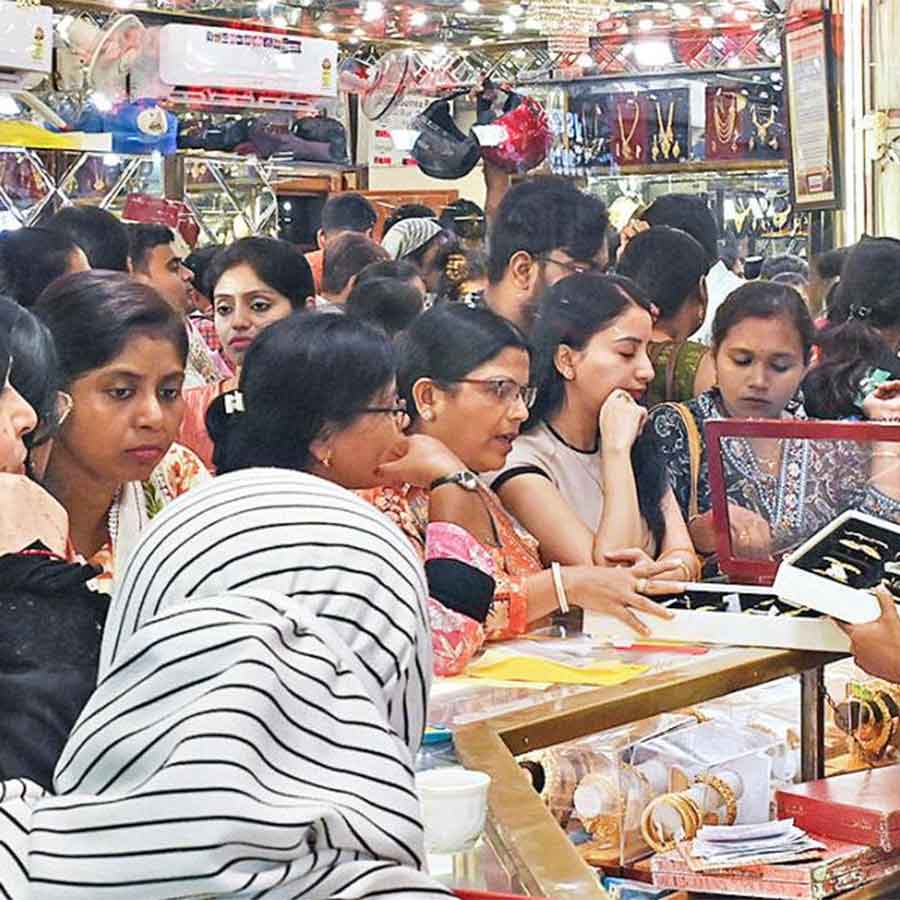Crowds gathered for shopping on Dhanteras