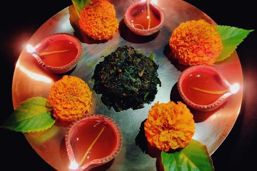 কিন্তু কেন? নিয়মনীতি তো মানা হয় সবই। এর নেপথ্যে তাৎপর্য জানেন কি? 