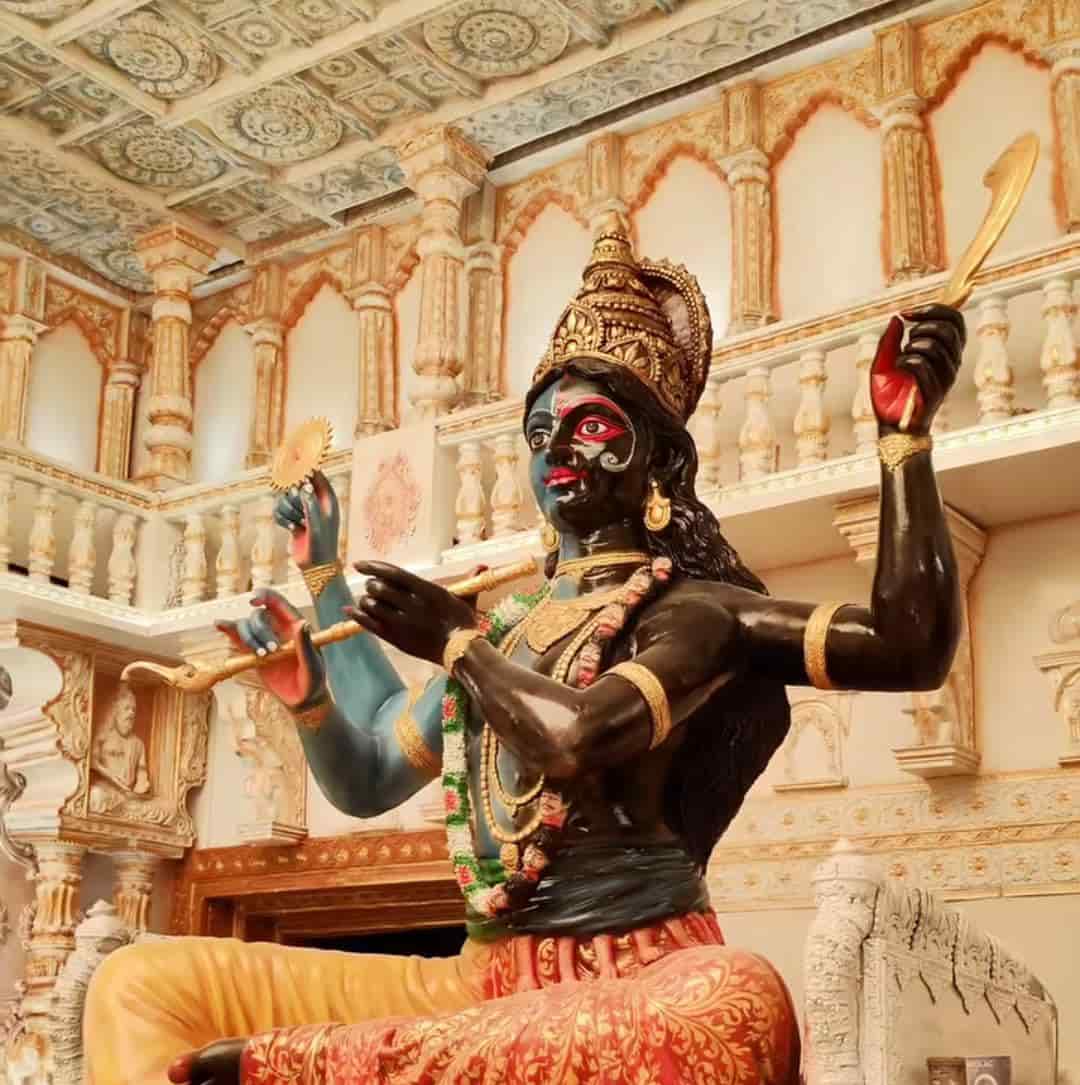 ফের এক বার কালীপুজোর কৃষ্ণের যোগ। আর এই মেলবন্ধন ঘটিয়েছে বারাসত। 