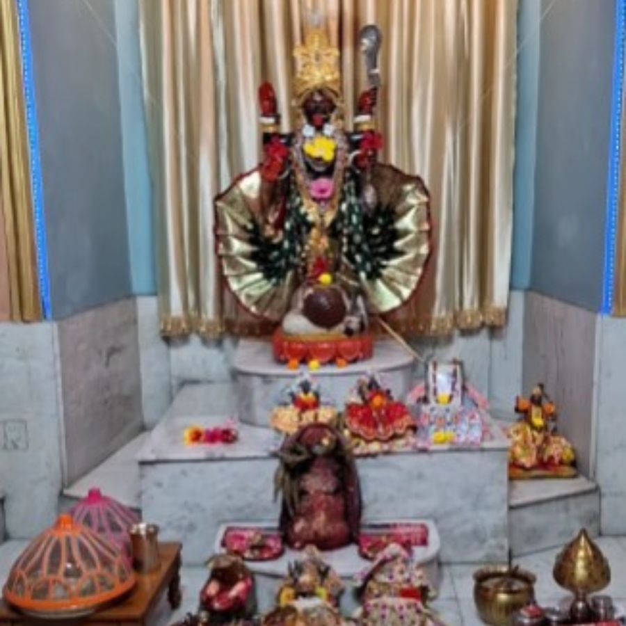 Maa Kali being worshipped as Brahmamoyee at Noapara temple in North 24 Parganas dgtl