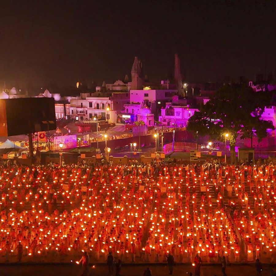 On the occasion of Diwali, Ayodhya eyes on Guinness record, to light 26 lakh diyas