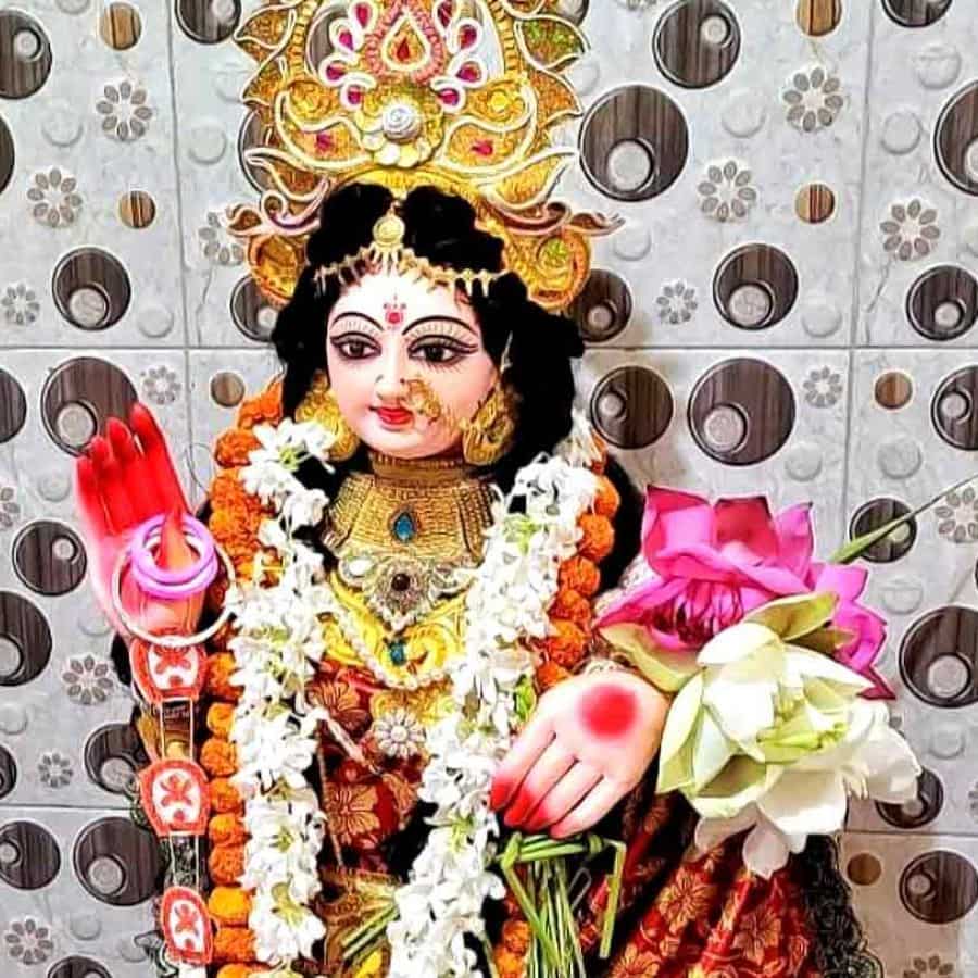 What is the difference between kojagori laxmi puja and deepanwita laxmi puja dgtl