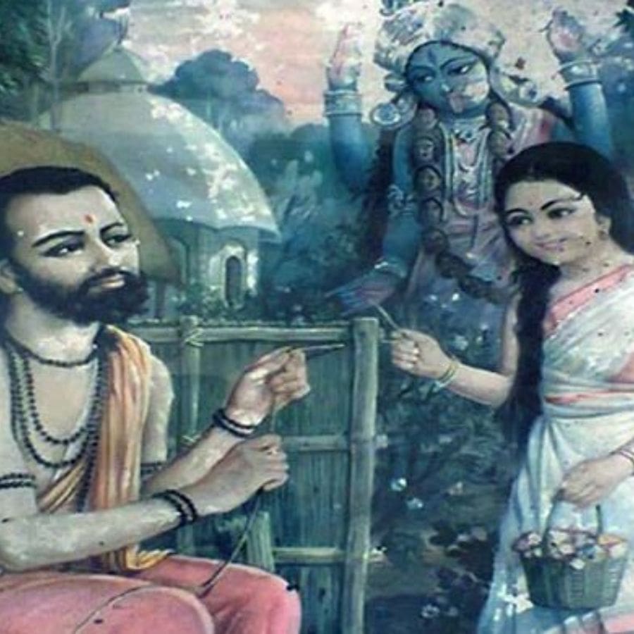 কিন্তু তাতে মৃত্যু ভয়ে ভীত হন না রামপ্রসাদ। উল্টে বলেন, জীবন বা মৃত্যু সবই তো দেবীর হাতে। 