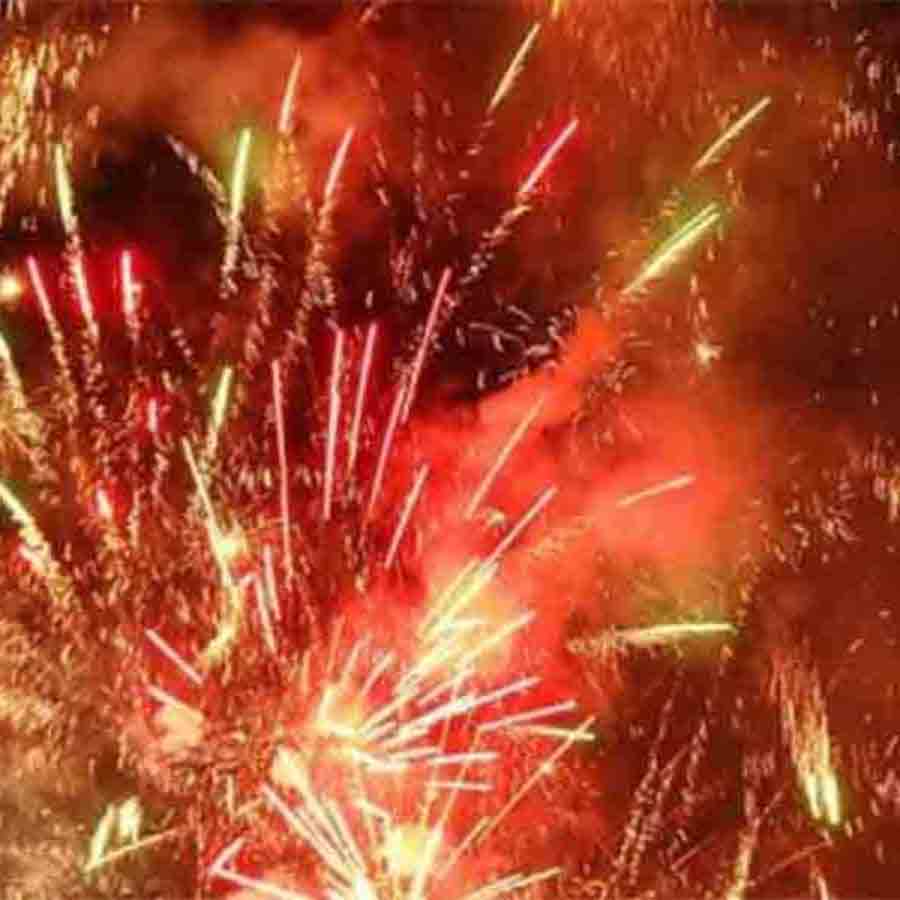 Intense noise pollution on the day before Kali puja 2025 across West Bengal