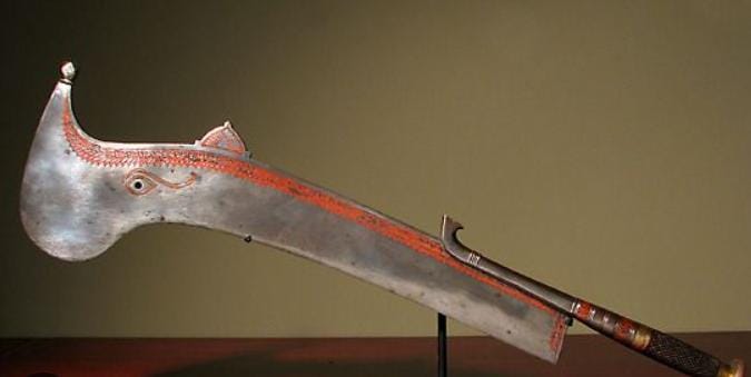 এই দিন কোনও মন্দিরে খাঁড়া অর্পণ করলেও সুফল পাওয়া যায়। 