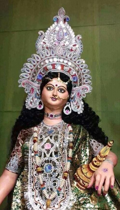 কালীপুজোর দিন যেহেতু অনেকে বাড়িতে লক্ষ্মীপুজো করেন, এ দিন ভুলেও বাড়িতে ঝগড়া, অশান্তি করবেন না। 