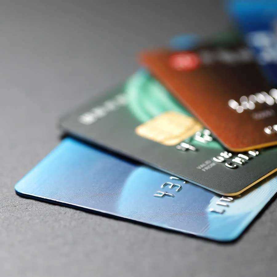 Hyderabad Man Sets Guinness World Record for Owning 1,638 Credit Cards