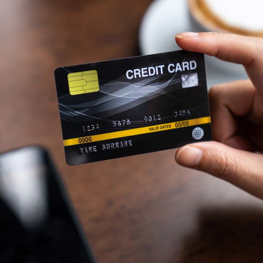 Hyderabad Man Sets Guinness World Record for Owning 1,638 Credit Cards