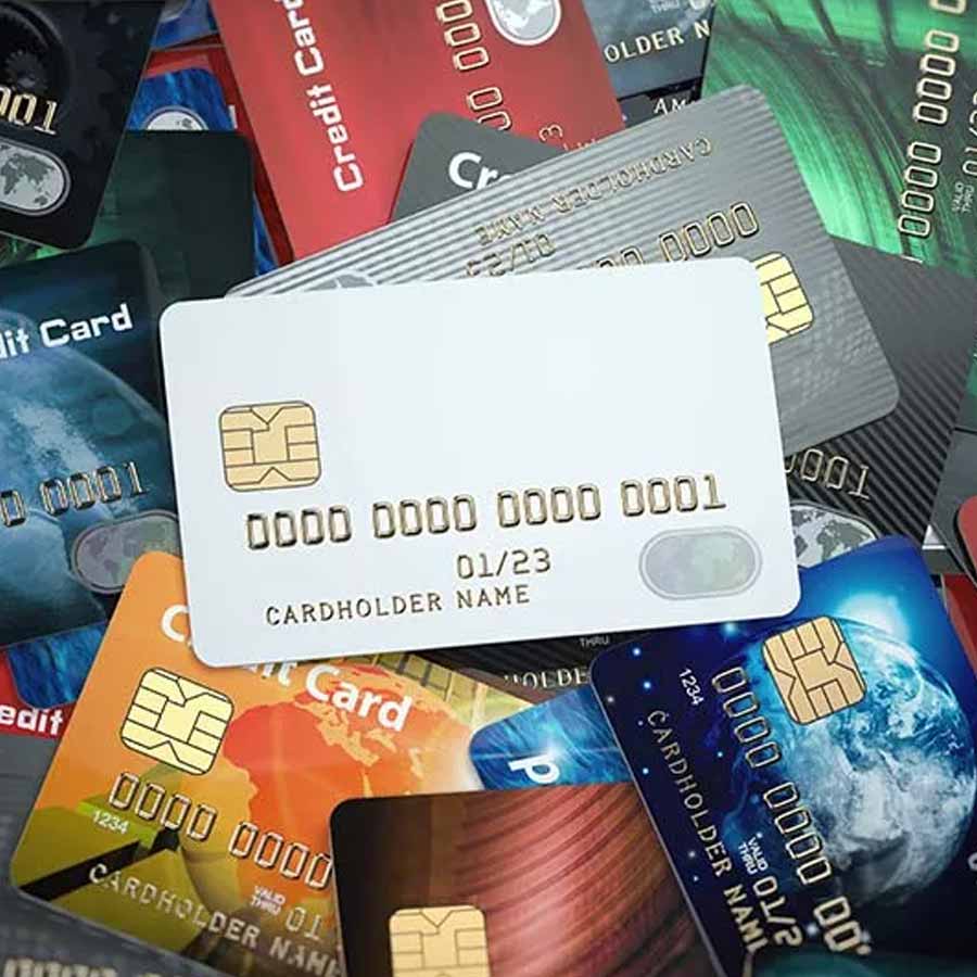 Hyderabad Man Sets Guinness World Record for Owning 1,638 Credit Cards