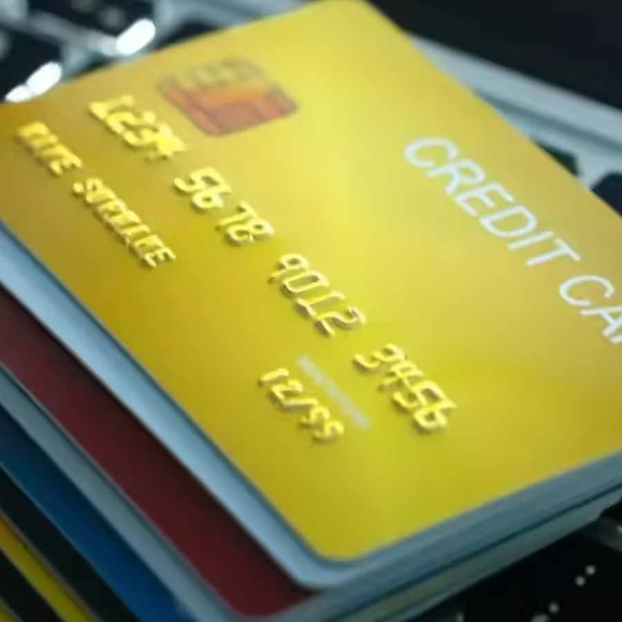 Hyderabad Man Sets Guinness World Record for Owning 1,638 Credit Cards
