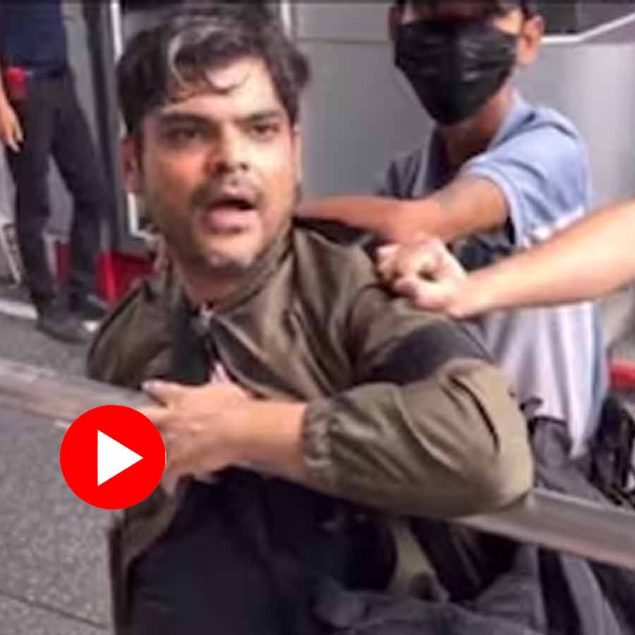 Indian Man arrested in Baangkok for creating ruckus on street by showing gun-shaped lighter