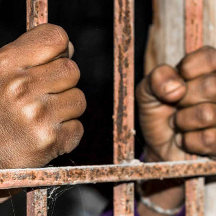 Police arrests one accused after body of a child recovered from Sonarpur of South 24 Parganas dgtld