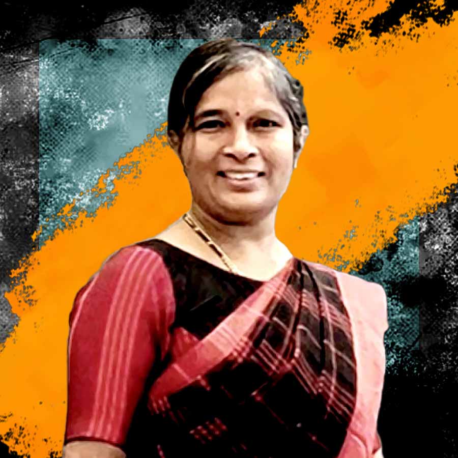 Radha Vembu Zoho Co-founder from Middle-Class Family Who Became One of the World’s Top Billionaires according to Hurun India and Forbes dgtl