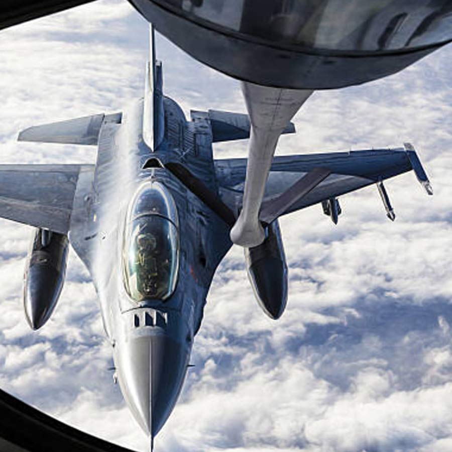 Fighter jet mid-air refuelling may be a game changer in conflict situation, know its cost 