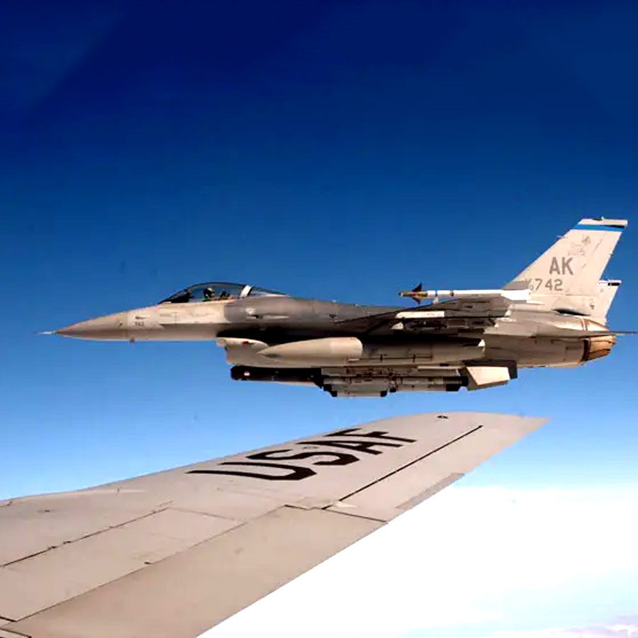 Fighter jet mid-air refuelling may be a game changer in conflict situation, know its cost 