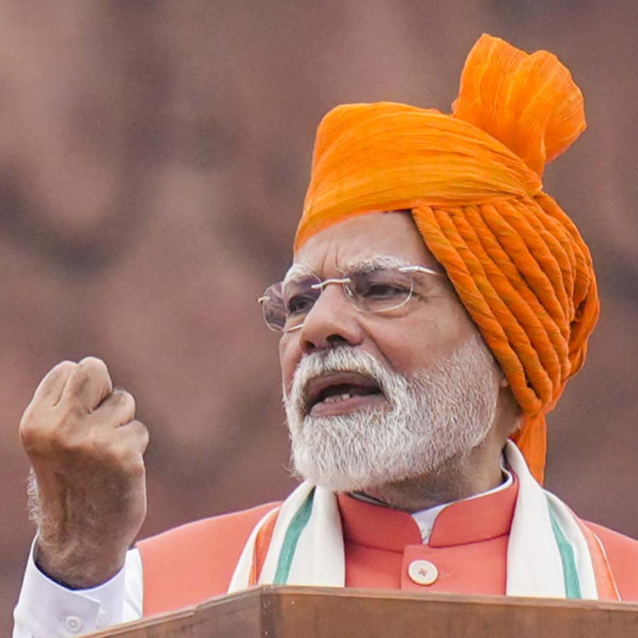 Fighter jet mid-air refuelling may be a game changer in conflict situation, know its cost 